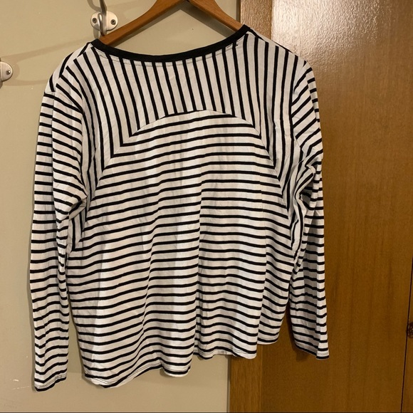 Stripped Long Sleeve T-shirt - Picture 3 of 3